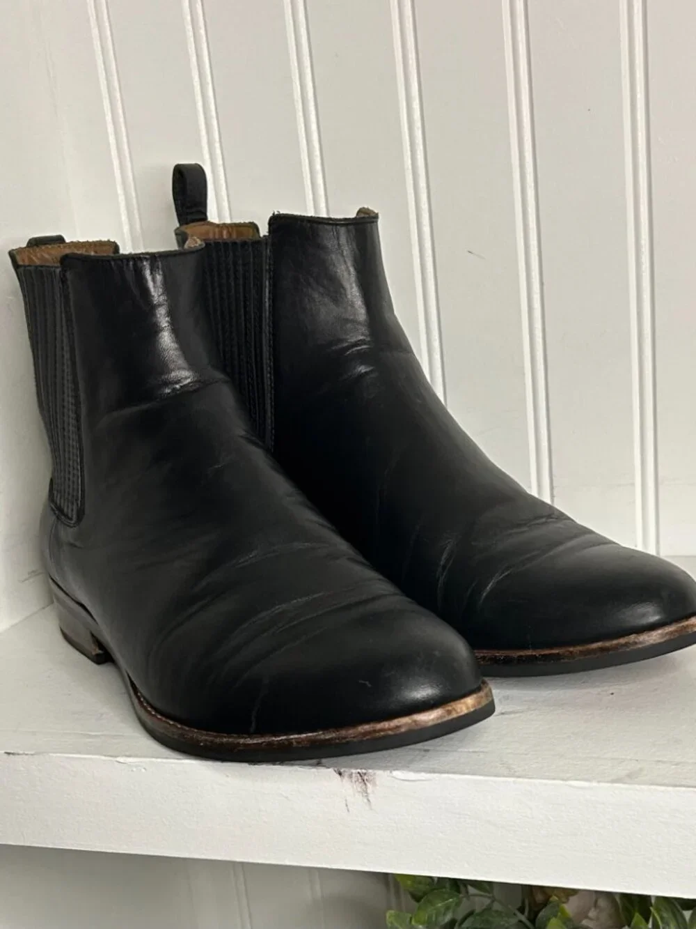 Thursday Boot Co. Black Leather Chelsea Women ‘s Boots Size 10.5 USThursday Boot